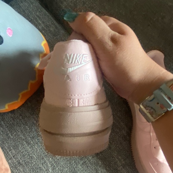 Nike Air Force Ones Light Pink - Picture 4 of 9